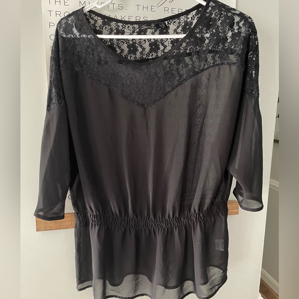 SEVEN top, M